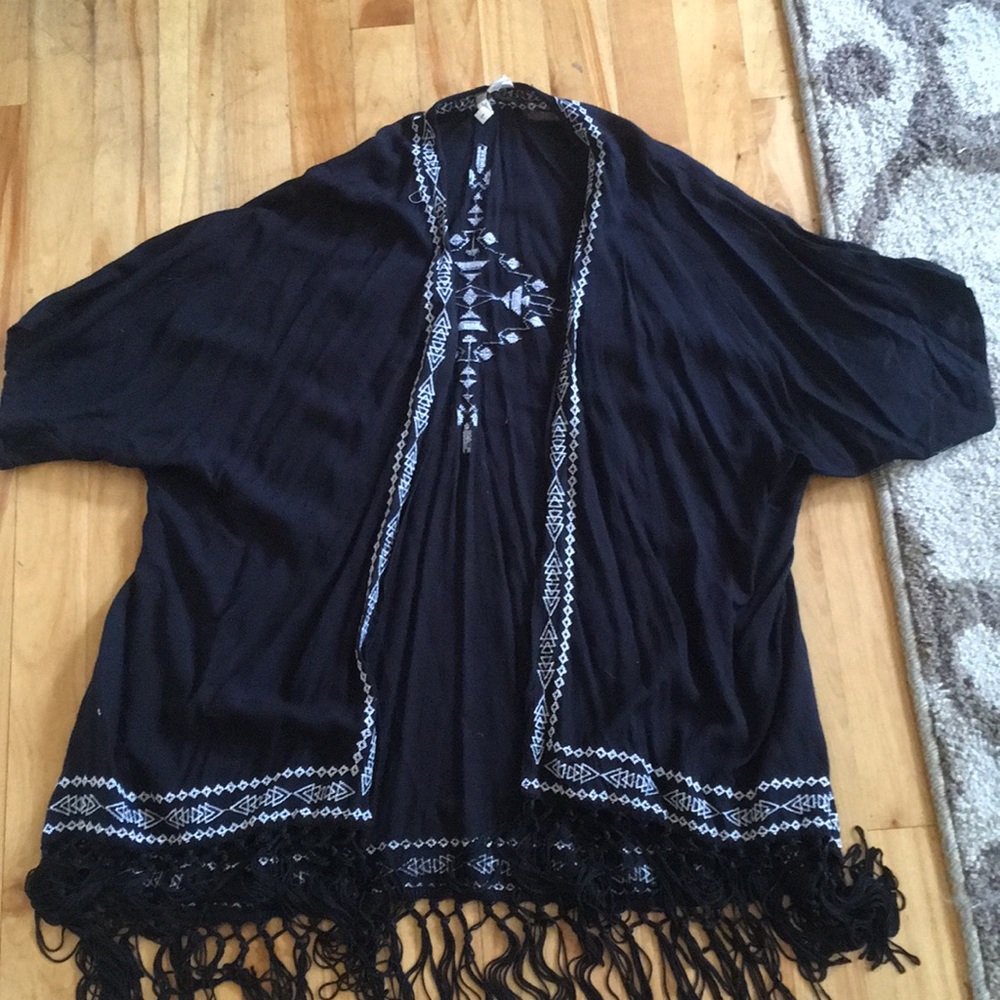 Tribal print kimono with fringe bottom